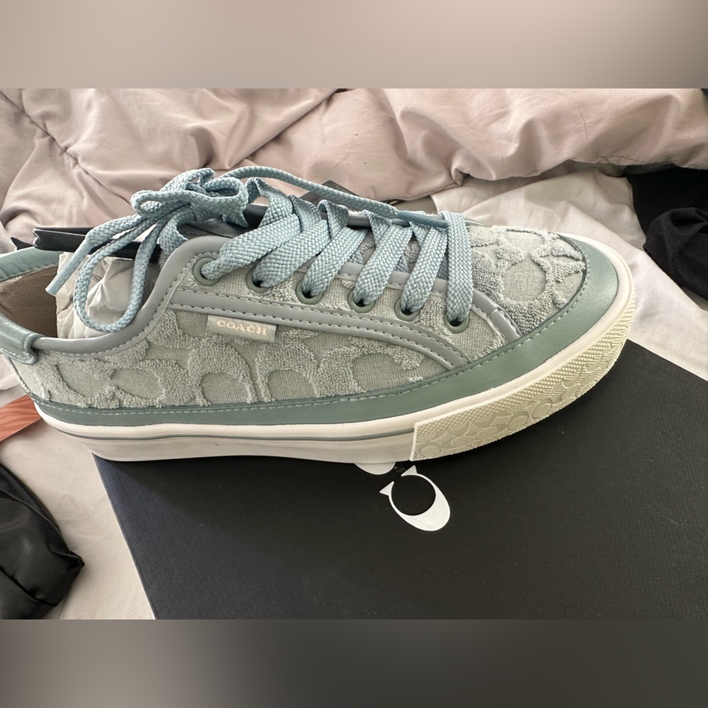 Coach shoes New Original!